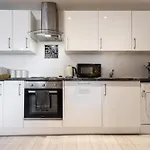 Commercial Road Apartments Central Location Wyvern Theatre