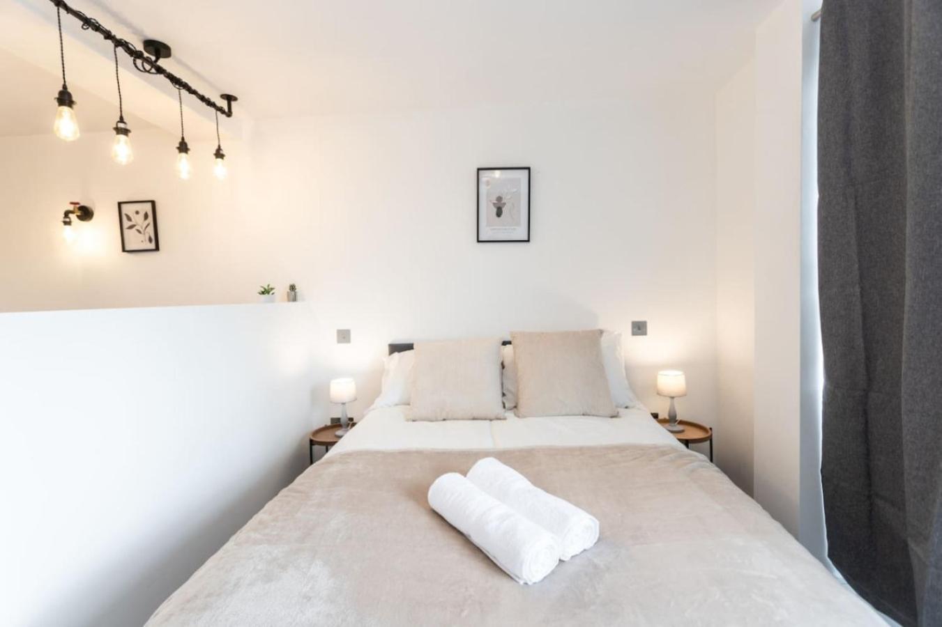 Commercial Road Location Wyvern Theatre Apartment