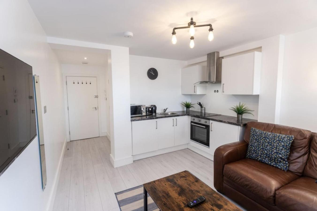 Apartment Commercial Road Location Wyvern Theatre Swindon
