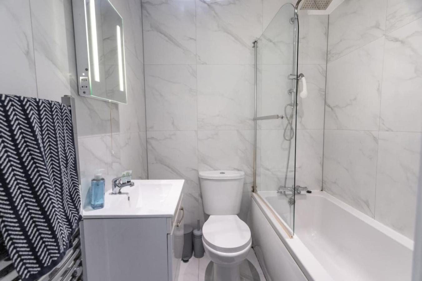 Commercial Road Location Wyvern Theatre Apartment