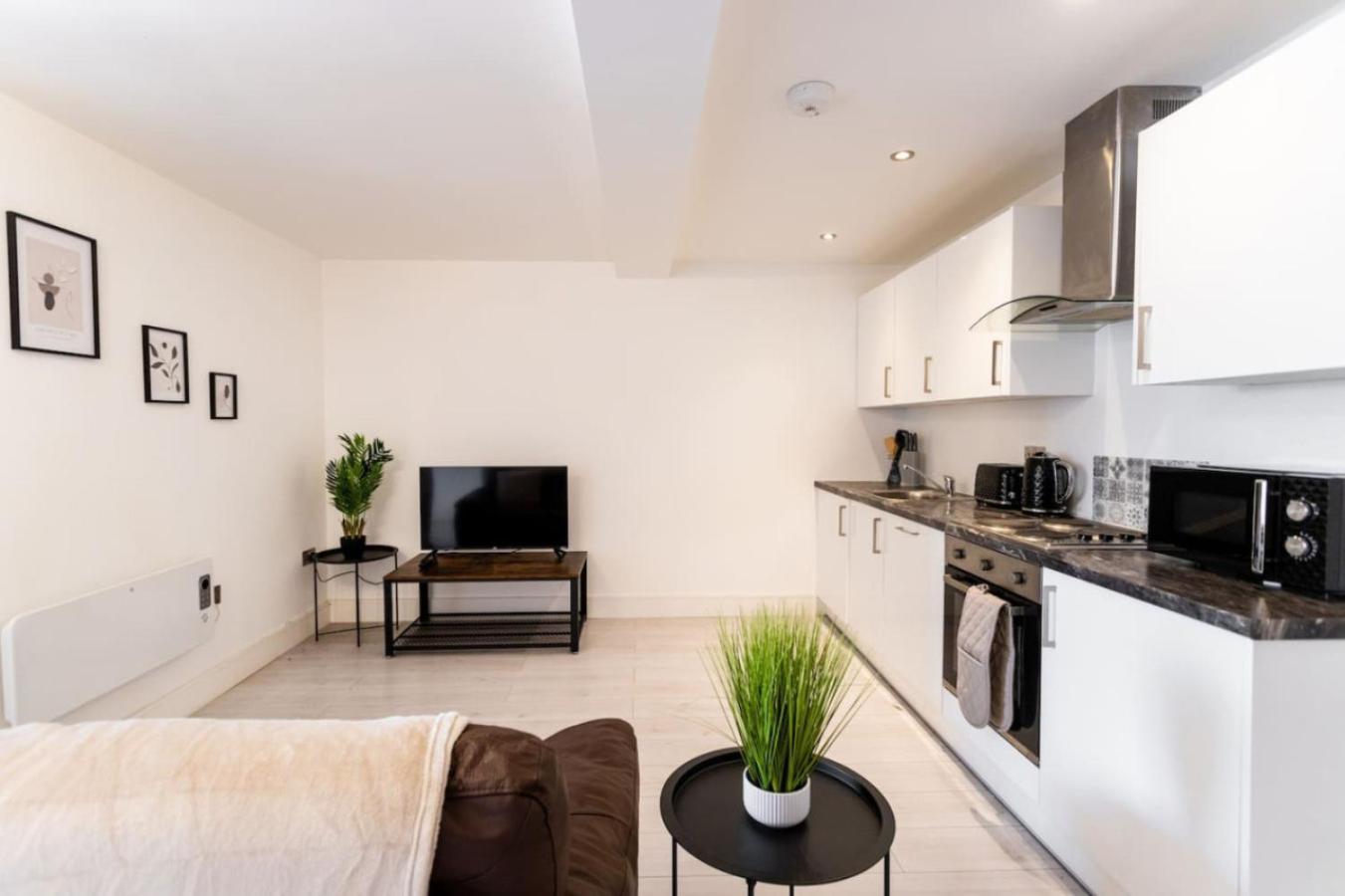Commercial Road Location Wyvern Theatre Apartment